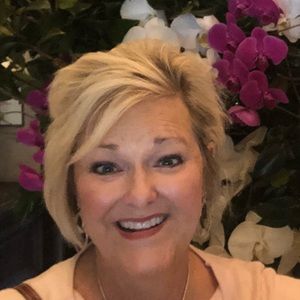 Meet your Posher, Laurie